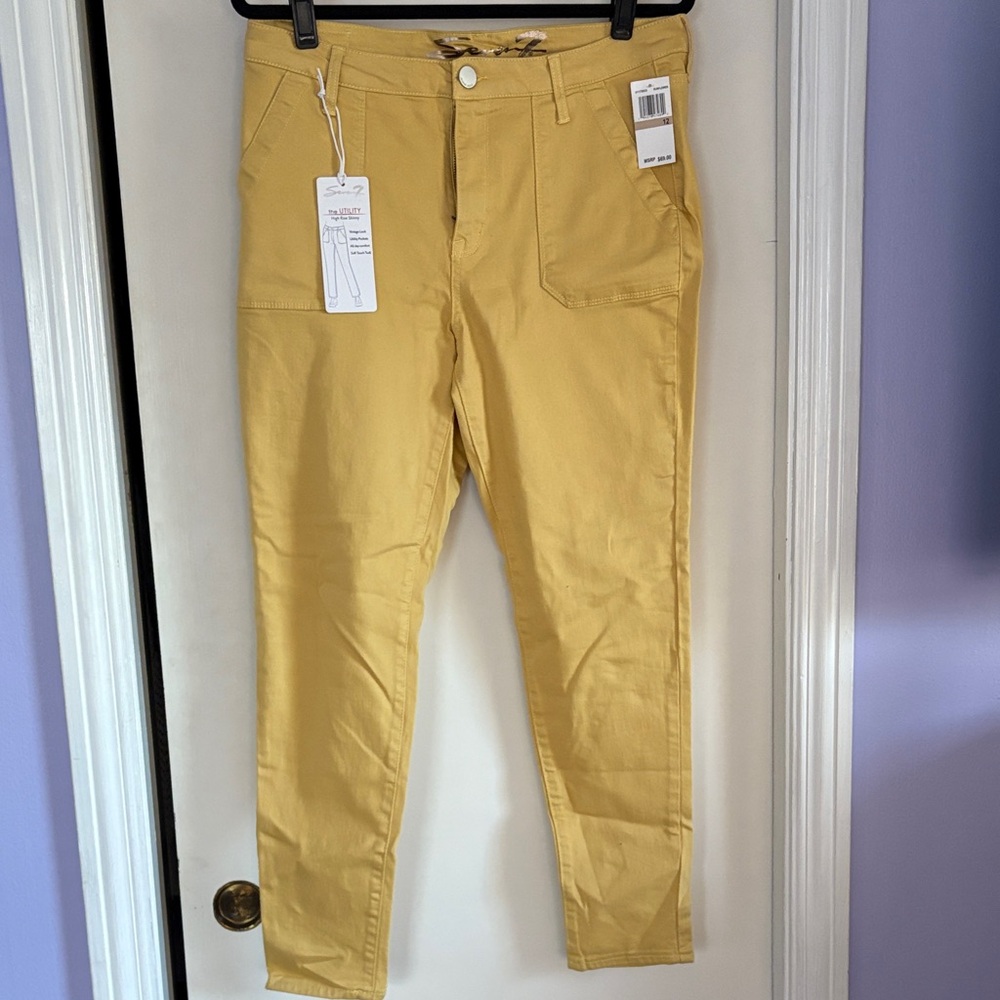 NWT Seven7 High-Waisted Pants